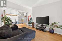10 EAST DRIVE E | Markham Ontario | Slide Image Nine