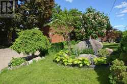 15 BRANTLEY CRESCENT | Toronto Ontario | Slide Image Two
