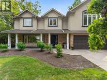 1302 HILLVIEW CRESCENT | Oakville Ontario | Slide Image Three