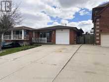 7 QUINCY COURT | Hamilton Ontario | Slide Image Three