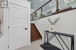 48 B MAYBOURNE AVE AVENUE | Toronto Ontario | Slide Image Three