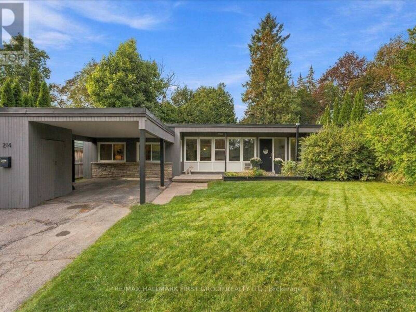 214 WINONA AVENUE, Oshawa, Ontario L1G 3H5