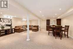 4 SIMMONS CRESCENT | Aurora Ontario | Slide Image Thirty