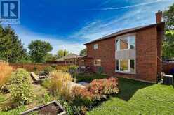 4 SIMMONS CRESCENT | Aurora Ontario | Slide Image Thirty-seven
