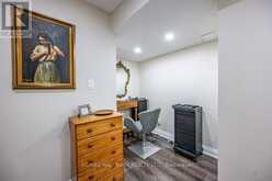 29 NESS DRIVE | Richmond Hill Ontario | Slide Image Seventeen