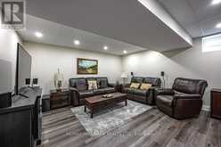 29 NESS DRIVE | Richmond Hill Ontario | Slide Image Eighteen