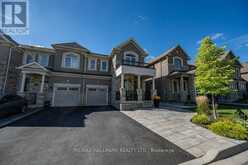 29 NESS DRIVE | Richmond Hill Ontario | Slide Image Two
