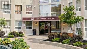 802 - 3650 KANEFF CRESCENT | Mississauga Ontario | Slide Image Three