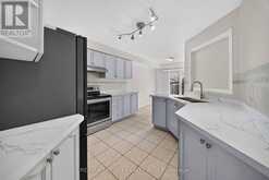 7 MADRONNA GARDENS | Brampton Ontario | Slide Image Nine