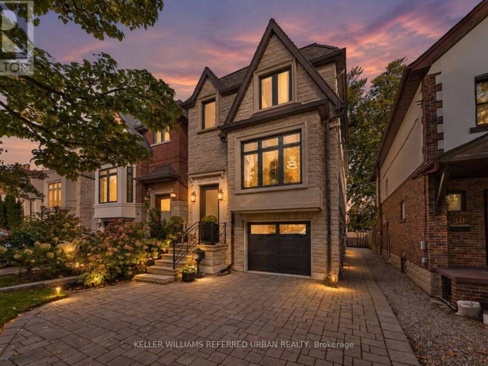32 CRANBROOKE AVENUE, Toronto, Ontario M5M 1M4