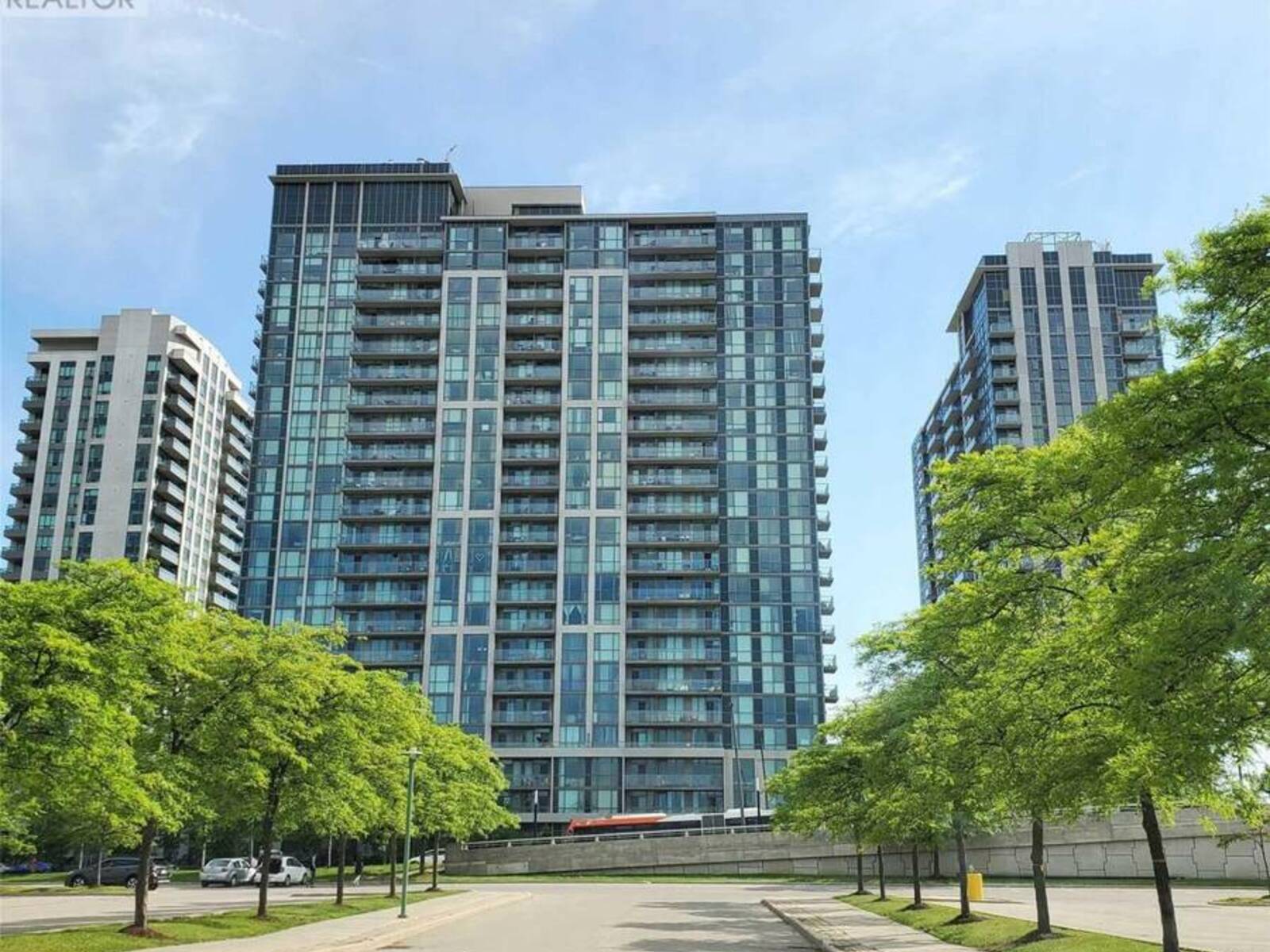 217 - 339 RATHBURN ROAD W, Mississauga, Ontario L5B 0K6