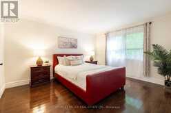 130 TAVISTOCK SQUARE | Oakville Ontario | Slide Image Twenty