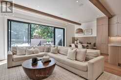 215 AVA ROAD | Toronto Ontario | Slide Image Nineteen