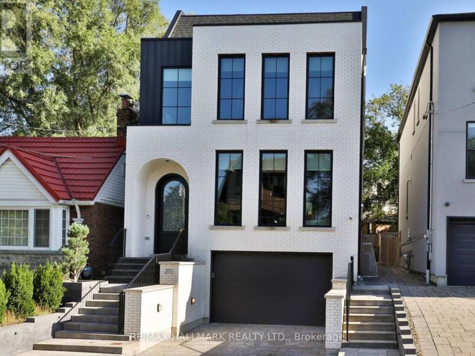215 AVA ROAD, Toronto, Ontario M6C 1W9