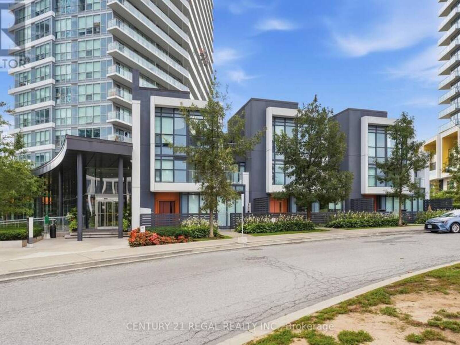 TH07 - 113 MCMAHON DRIVE, Toronto, Ontario M2K 2X9