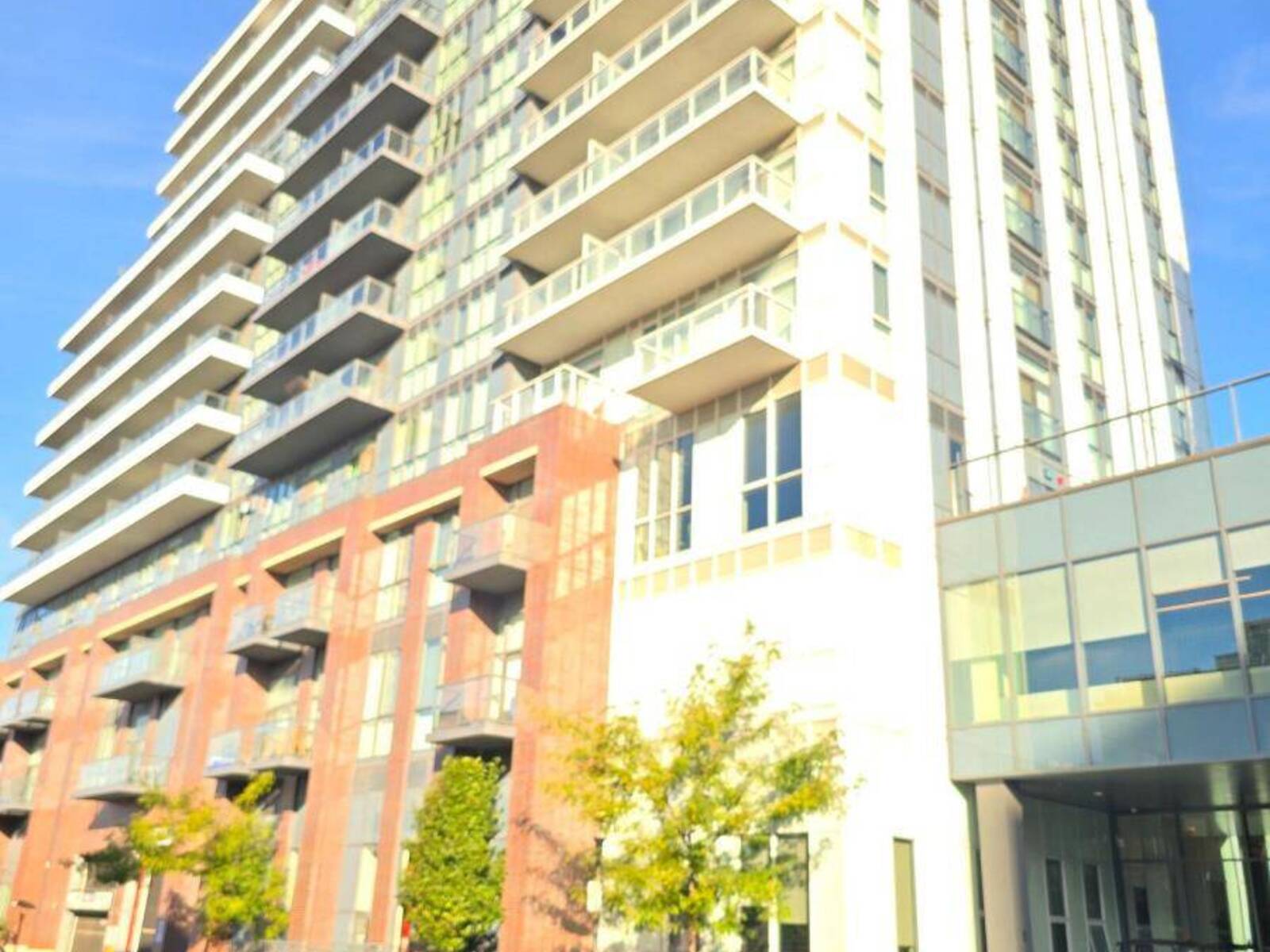 1019 - 38 HONEYCRISP CRESCENT, Vaughan, Ontario L4K 0M8