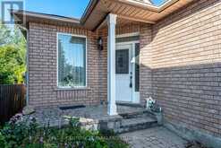 85 CANOE AVENUE | Richmond Hill Ontario | Slide Image Three