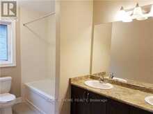 11 RICHMOND PARK DRIVE | Georgina Ontario | Slide Image Thirteen