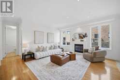 8 FARMHOUSE CRESCENT | Richmond Hill Ontario | Slide Image Thirteen