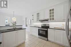 8 FARMHOUSE CRESCENT | Richmond Hill Ontario | Slide Image Eight
