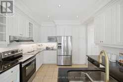 8 FARMHOUSE CRESCENT | Richmond Hill Ontario | Slide Image Seven