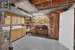 390 EAST 37TH STREET | Hamilton Ontario | Slide Image Thirty-seven