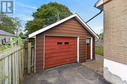 390 EAST 37TH STREET | Hamilton Ontario | Slide Image Forty