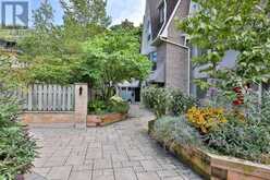 TH 5 - 95 SUMMERHILL AVENUE | Toronto Ontario | Slide Image Three