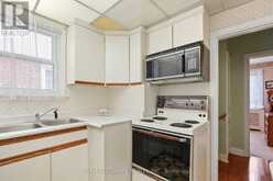 191 GLENVALE BOULEVARD | Toronto Ontario | Slide Image Nine