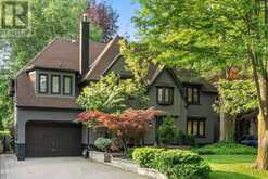 16 ELDERWOOD DRIVE | Toronto Ontario | Slide Image Two