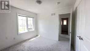 102 FRANK KELLY DRIVE | East Gwillimbury Ontario | Slide Image Thirty-three