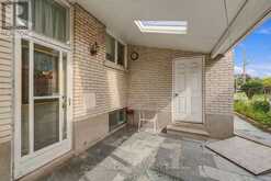 35 NORFIELD CRESCENT | Toronto Ontario | Slide Image Fifty