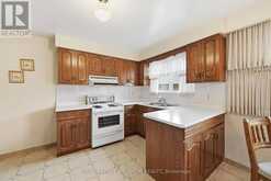 35 NORFIELD CRESCENT | Toronto Ontario | Slide Image Eight