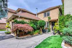 1198 POTTERS WHEEL CRESCENT | Oakville Ontario | Slide Image Four