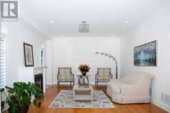 72 BRASS DRIVE | Richmond Hill Ontario | Slide Image Sixteen