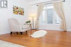 72 BRASS DRIVE | Richmond Hill Ontario | Slide Image Six