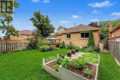 5 BARWICK DRIVE | Barrie Ontario | Slide Image Sixteen