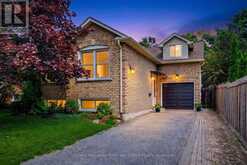 5 BARWICK DRIVE | Barrie Ontario | Slide Image One