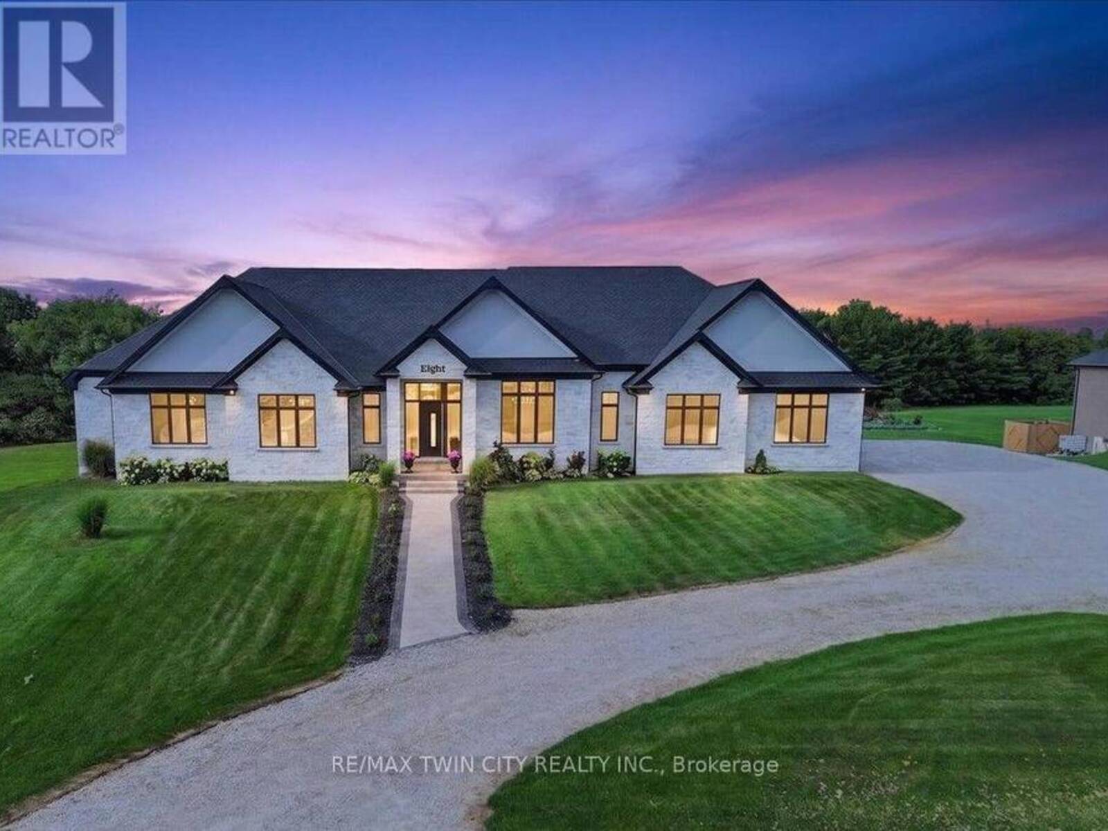 8-670 BISHOPSGATE ROAD, Paris, Ontario N3L 3E3