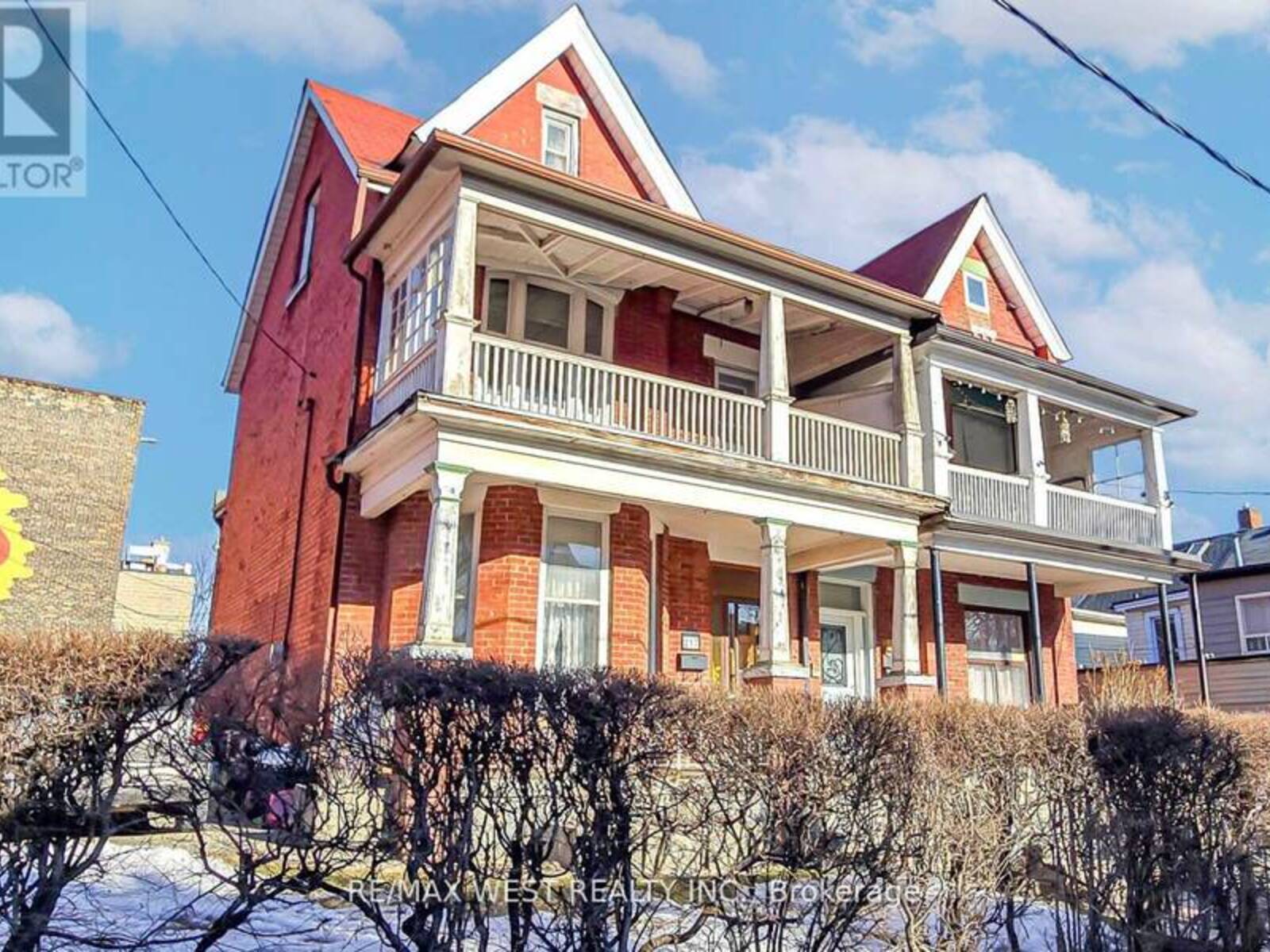 217 GLADSTONE AVENUE, Toronto, Ontario M6J 3L5