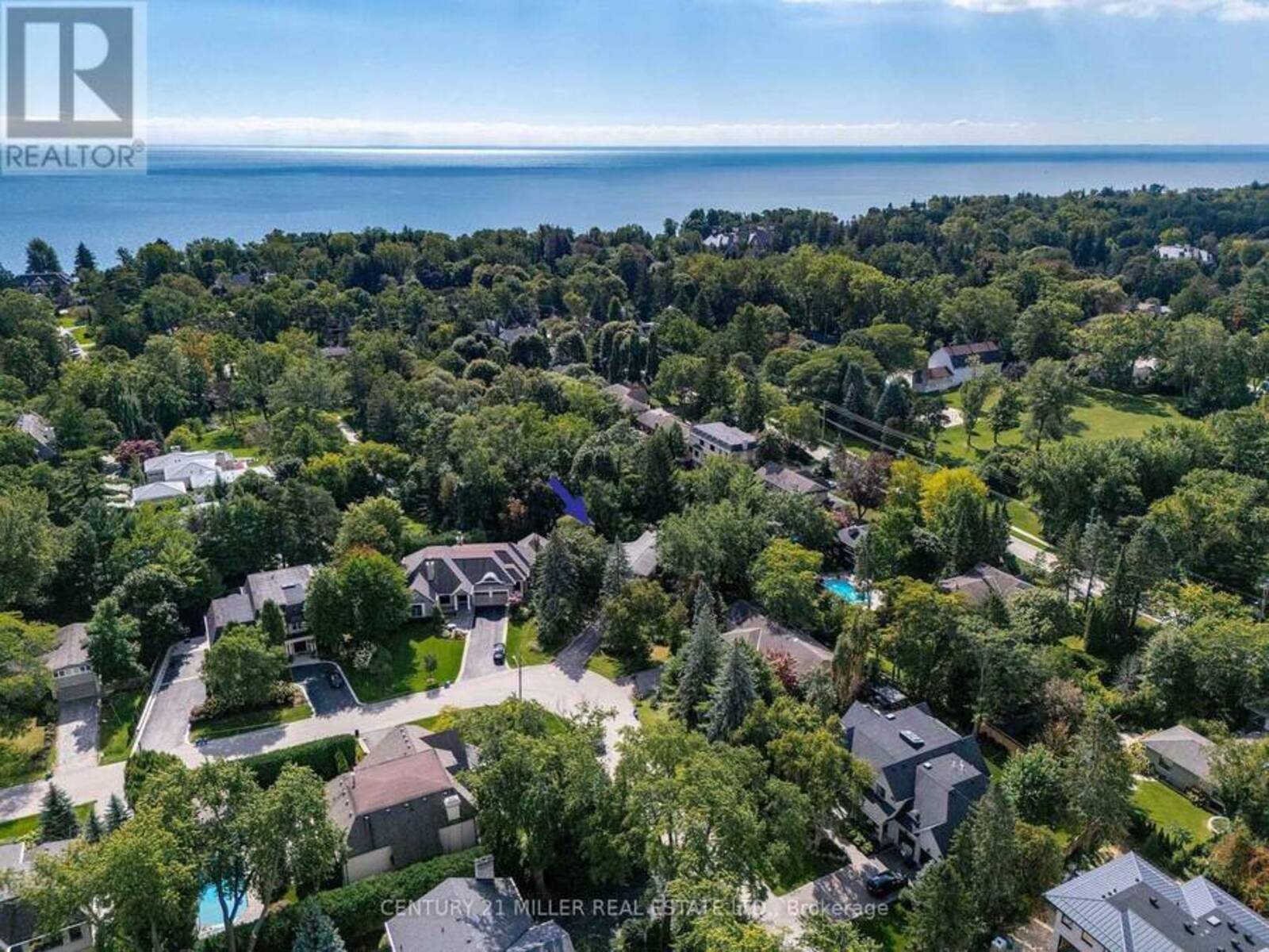 1242 DONLEA CRESCENT, Oakville, Ontario L6J 1V7