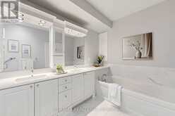 2 WOOD DUCK ISLAND WAY | Markham Ontario | Slide Image Twenty-one