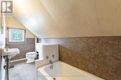 29 MARSH LANE | Tiny Ontario | Slide Image Eighteen