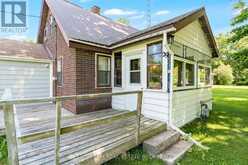 29 MARSH LANE | Tiny Ontario | Slide Image Five