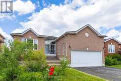 90 SPROULE DRIVE | Barrie Ontario | Slide Image Two