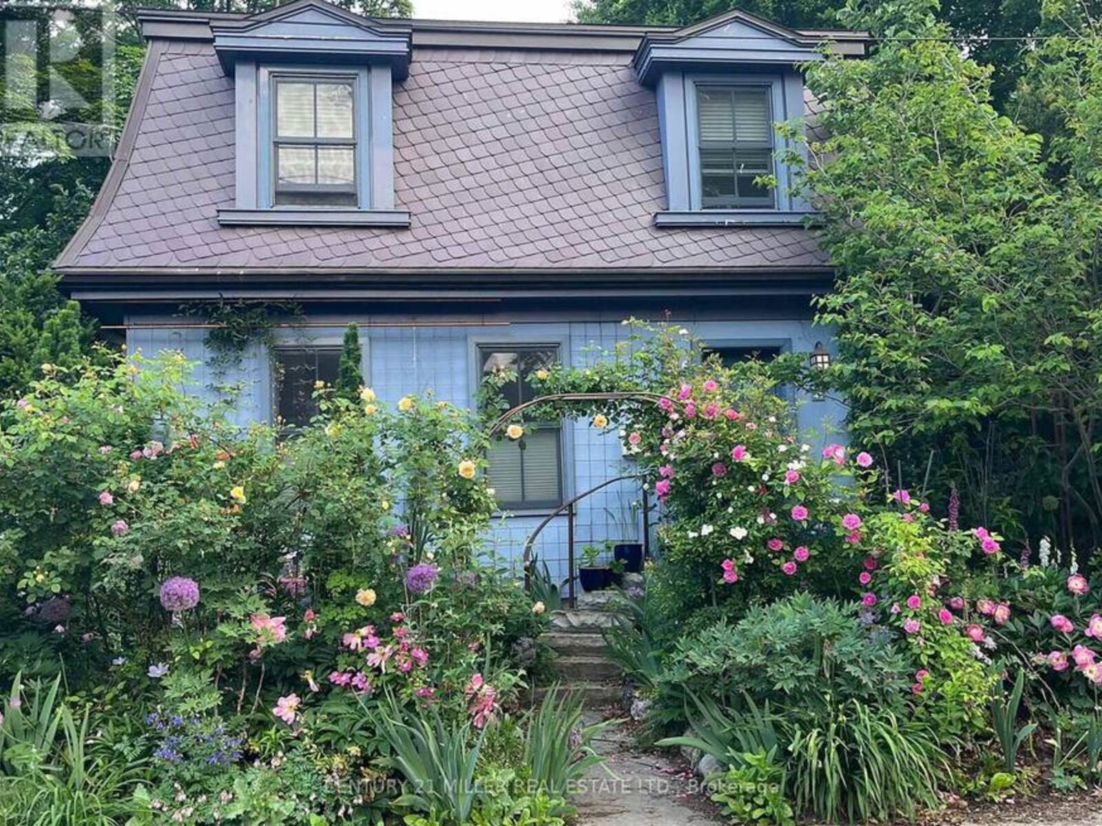 43 BURNET STREET, Oakville, Ontario L6K 1B6