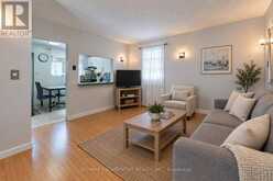 253 EAGLEWOOD BOULEVARD | Mississauga Ontario | Slide Image Eight