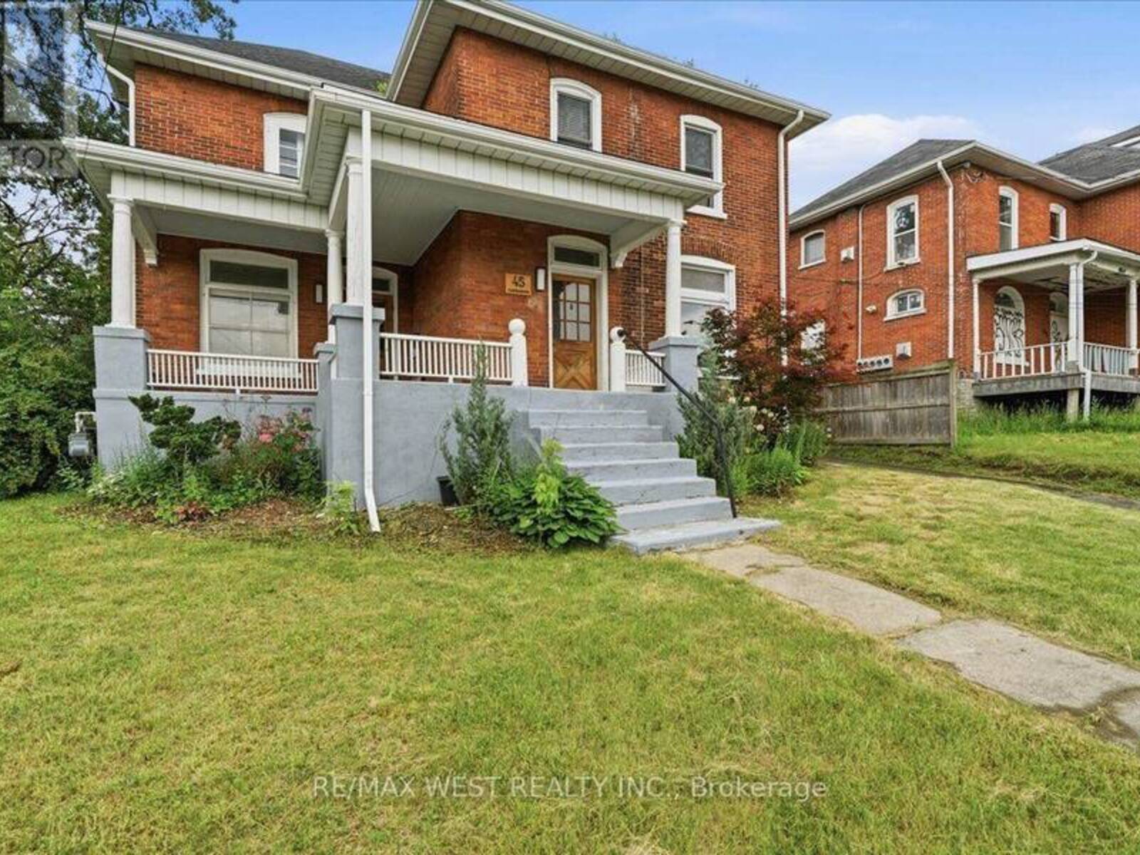 45 CATHARINE STREET, Belleville, Ontario K8P 1L6