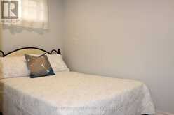 32 LAURALYNN CRESCENT | Toronto Ontario | Slide Image Sixteen