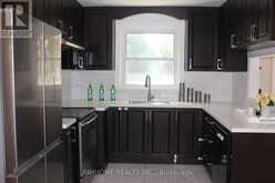 32 LAURALYNN CRESCENT | Toronto Ontario | Slide Image Seven